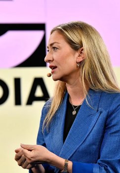Bumble platformasi tanishuvlar uchun yangicha muloqot muhitini yaratadi