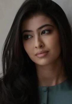 Feruza Yusupova qizi Shamsiyaning yarim yoshga to'lganini nishonladi