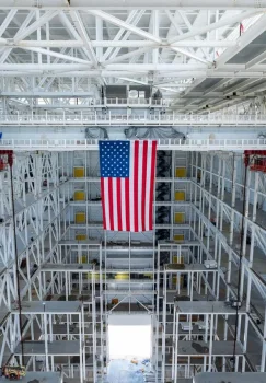 SpaceX kompaniyasi Starship raketalari yig'iladigan ulkan angarni ko'rsatdi