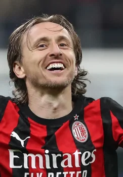 Luka Modrich «Milan» bilan shartnomani uzaytirish borasida to‘xtalib o‘tdi