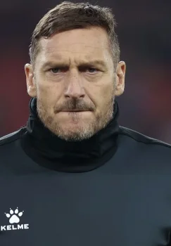 Franchesko Totti Jahon chempionatida Italiya g'alabasi bilan yorqin yutuqni tasdiqladi