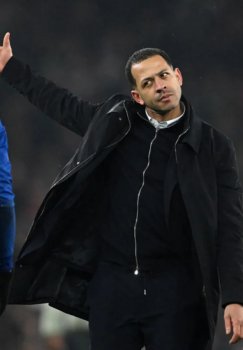 Главный тренер «Челси» Лиам Розениор отправлен в отставку