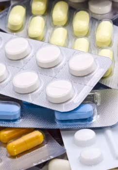 Aholiga bepul beriladigan dori vositalarining yangi ro'yxati tasdiqlandi