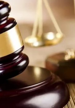 Rashk tufayli rafiqasini jarohatlagan erkak qamaldi