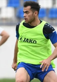 Oston O'runov Rossiya klublaridan takliflarni oldi