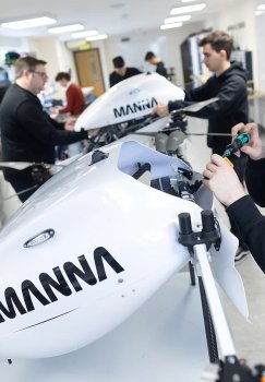 Manna Aero startapi AQSH bozorida dronlar orqali mahsulot yetkazib beradi