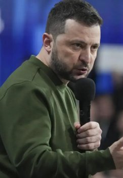 Zelenskiy: Hududiy masalalar faqat yuqori darajada hal bo‘ladi
