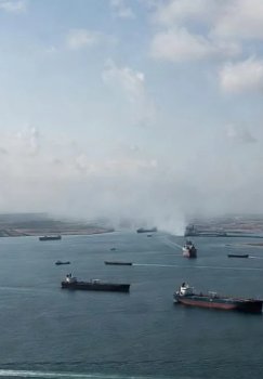 Yemen Announces Readiness to Close the Bab al-Mandab Strait