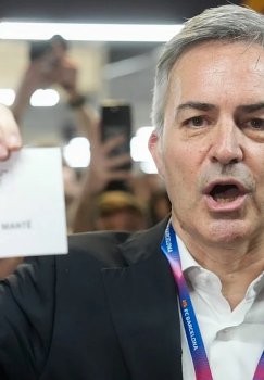 Viktor Font mag'lubiyatni hurmat bilan qabul qildi