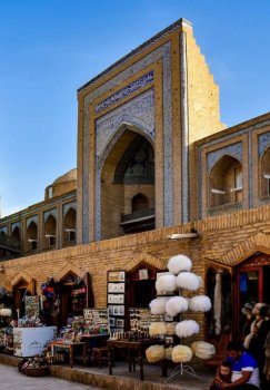 В Хиве строится новый ковер Конгресс стоимостью семьдесят миллионов долларов