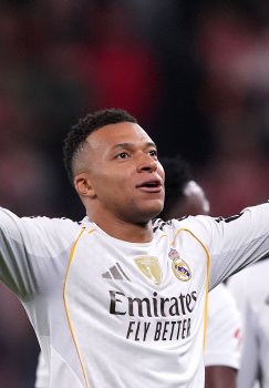 Mbappe jarohatdan so'ng mashg'ulotlarga qaytdi lekin o'yin aniq emas