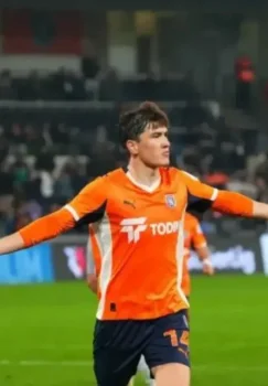 Eldor Shomurodov «Istanbul Bashakshehir»ga qarshi gol urib 7-golga yetkazdi