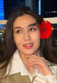 Bloger Bonu Ikromovaning sochi yong‘inda zararlandi