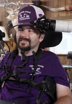 Ilon Maskning Neyralink kompaniyasi fikr kuchi bilan boshqariladigan sun'iy qo'llarni namoyish etdi