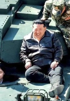 Kim Jon Un qizi bilan tank ustida paydo bo'ldi