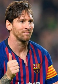 Ракитич потребовал, чтобы Месси был признан почетным гостем