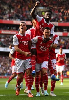 Eleven players injured at Arsenal