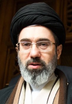 Eron Oliy rahbari Isroil hujumi oqibatida og'ir jarohat oldi