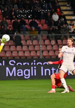 Fiorentina Kremonezeni katta hisobda mag'lubiyatga uchratdi