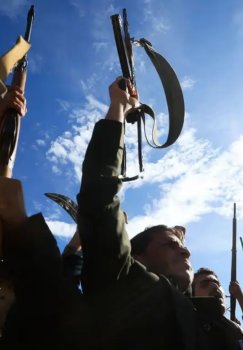 Yaman Eron bilan ittifoqda sionistlarga raketa zarbasi berdi