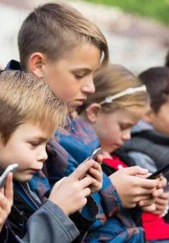 Strict measures are being taken to protect children from social networks.