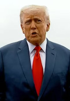 Трамп: Иран не обязан быть демократичным