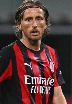 "Milan" yarim himoyachisi Luka Modrich jarrohlik amaliyotini muvaffaqiyatli o'tkazdi