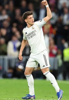 Real Madrid Defeated Elcheni with Four Goals