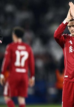 Jeymi Karreger «Liverpul»ni «PSJ»ga qarshi o‘yindagi mag‘lubiyatdan so‘ng tanqid qildi