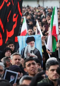 Иран: после смерти верховного лидера начался переходный период