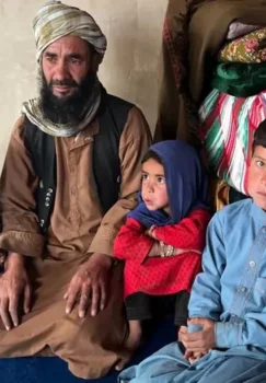 Afg'onistonda ota oilasini boqish uchun qizini sotishga majbur bo'lmoqda