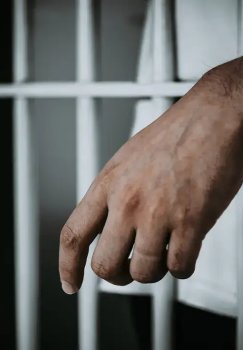 Voyaga yetmaganga zo‘ravonlik qilgan shaxsga 10 yil jazo berildi