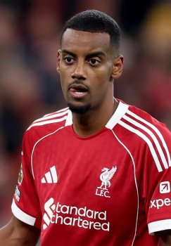 Арне Слот высказался о состоянии нападающего команды Александра Исака