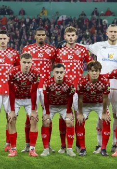 Maynts va Gamburg durang o‘ynadi, hisob 1:1 bo‘ldi.