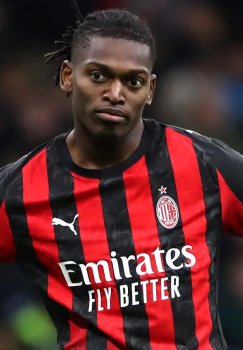 Ingliz klublari Rafael Leao transferi bo'yicha muzokaralarni boshladi