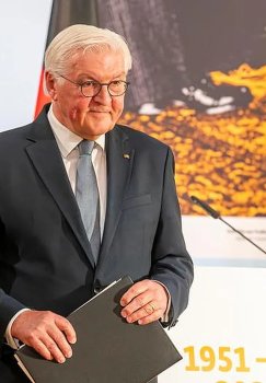 Shtaynmayer AQSh va Isroilning Eronga qarshi yurishini keskin tanqid qildi