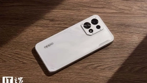 Компания «Oppo» из Китая официально представила новый смартфон «K15»