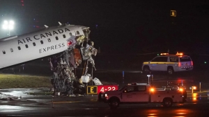 Plane crash at New York airport: two pilots killed