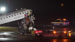 Nyu-York aeroportida samolyot halokati: ikki uchuvchi jonidan ayirildi