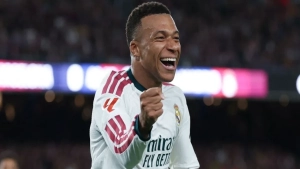Kilian Mbappe «Barselona»ga qarshi o'yinda yuzinchi golini urdi