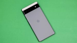 Google Pixel 6a batareya muammosi uchun kompensatsiya beradi