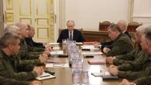Putin: Rus qo‘shinlari frontda sekin harakatlanmoqda