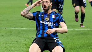 Interda Chalhanoglu kambal mushakni shikastladi, muddat noma'lum