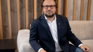 Dinamo rahbari maoshlar chegarasini muhokama qildi