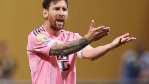 Messi Yevropaga qaytmaydi, Barselona transferdagi muammolari