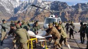 Workers trapped under the landslide in Himolay for 36 hours were rescued alive