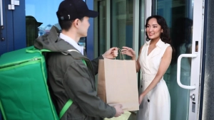 Объем почтовых услуг достиг 5,5 триллионов сум