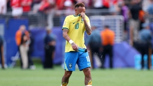 Neymar Florida shtatidagi ko'ngilochar bog'da skuterda ko'rinish berdi