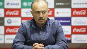 Samvel Babayan Andijon klubidagi bosh murabbiylik lavozimidan istefoga chiqdi