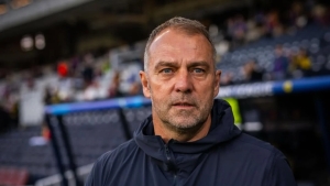 Flik Barselona o‘z o‘yin uslubiga sodiq qolishi shart